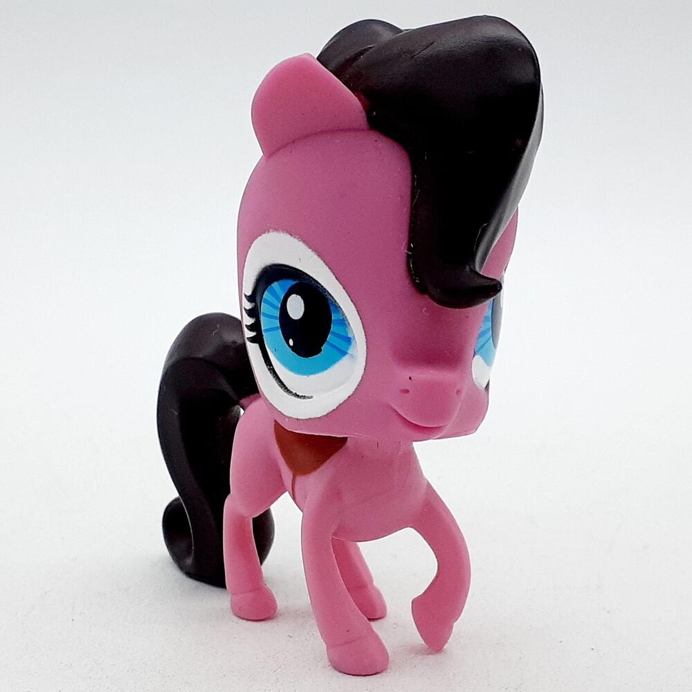 Hasbro Littlest Pet Shop Derby The Horse Mini Action Figure Pink LPS Blue Eyes